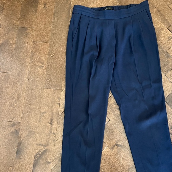 Babaton blue cropped pants - Picture 2 of 2